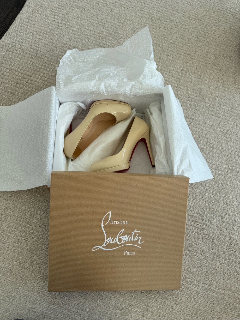 Christian Louboutin Beige Patent Leather Stiletto Pumps with Red Sole